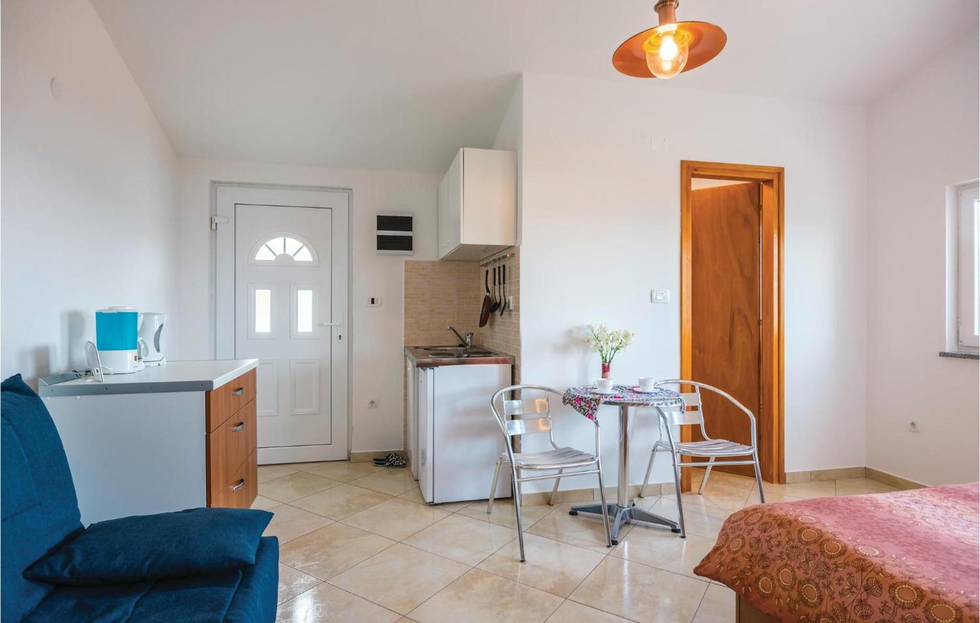 Nice Home In Martina With Kitchen Εξωτερικό φωτογραφία